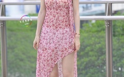 一口一口把奶从胸口吃掉B站